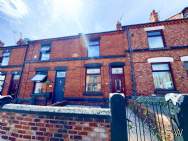 Main Photo of a 2 bedroom  Terraced House for sale