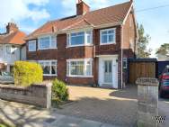Main Photo of a 3 bedroom  Semi Detached House for sale