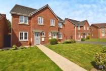 Main Photo of a 4 bedroom  Semi Detached House for sale