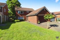 Main Photo of a 4 bedroom  Detached House for sale