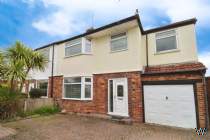 Main Photo of a 5 bedroom  Semi Detached House for sale