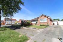 Main Photo of a 2 bedroom  Semi Detached House for sale