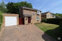 Main Photo of a 3 bedroom  Detached House for sale