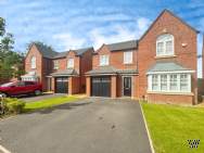 Main Photo of a 4 bedroom  Detached House for sale