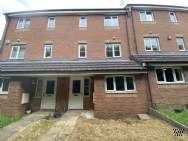Main Photo of a 4 bedroom  Town House to rent