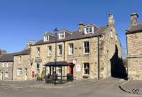 Main Photo of a 2 bedroom  Maisonette for sale