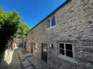 Main Photo of a 2 bedroom  Cottage to rent