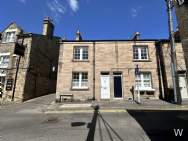 Main Photo of a 2 bedroom  End of Terrace House to rent