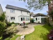 Main Photo of a 3 bedroom  Detached House for sale