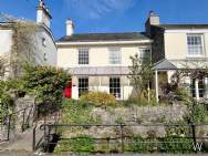 Main Photo of a 4 bedroom  End of Terrace House for sale