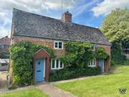 Main Photo of a 2 bedroom  Detached House to rent