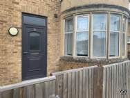 Main Photo of a 2 bedroom  Flat to rent