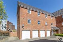 Main Photo of a 2 bedroom  Apartment for sale