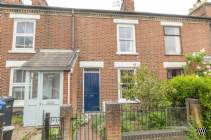 Main Photo of a 3 bedroom  Terraced House for sale