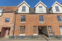 Main Photo of a 1 bedroom  Studio for sale
