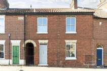 Main Photo of a 2 bedroom  Terraced House for sale