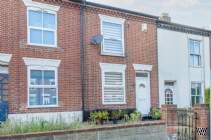 Main Photo of a 2 bedroom  House for sale