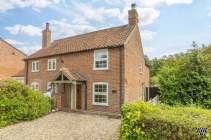Main Photo of a 2 bedroom  Semi Detached House for sale