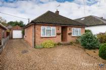 Main Photo of a 3 bedroom  Detached Bungalow for sale