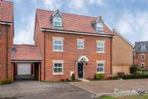 Main Photo of a 5 bedroom  Detached House for sale