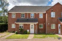 Main Photo of a 3 bedroom  Terraced House for sale