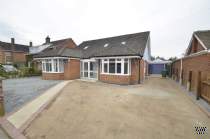 Main Photo of a 5 bedroom  Bungalow to rent