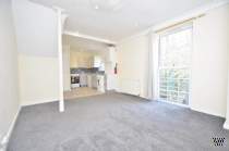 Main Photo of a 2 bedroom  Terraced House to rent