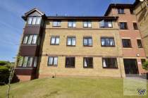 Main Photo of a 2 bedroom  Flat to rent