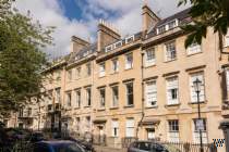 Main Photo of a 2 bedroom  Apartment to rent