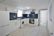 Main Photo of a 2 bedroom  Flat to rent