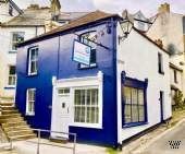 Main Photo of a 2 bedroom  End of Terrace House for sale
