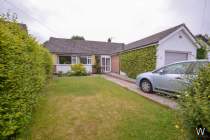 Main Photo of a 3 bedroom  Bungalow for sale