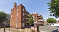 Main Photo of a 3 bedroom  Flat for sale