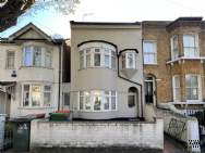 Main Photo of a 3 bedroom  End of Terrace House for sale