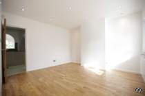 Main Photo of a 3 bedroom  Terraced House to rent