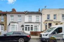 Main Photo of a 6 bedroom  Terraced House for sale