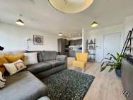 Main Photo of a 2 bedroom  Flat for sale