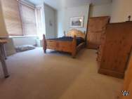 Main Photo of a 3 bedroom  Flat for sale