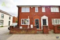 Main Photo of a 3 bedroom  End of Terrace House for sale