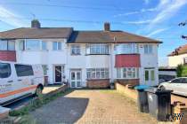 Main Photo of a 3 bedroom  Terraced House to rent
