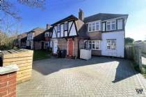 Main Photo of a 2 bedroom  Maisonette for sale