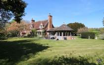 Main Photo of a 5 bedroom  Detached House for sale