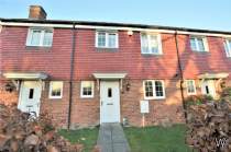 Main Photo of a 3 bedroom  Terraced House to rent