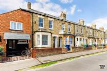 Main Photo of a 3 bedroom  House for sale