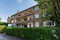 Main Photo of a 2 bedroom  Flat for sale
