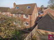 Main Photo of a 5 bedroom  Detached House for sale