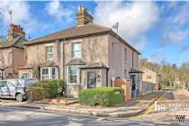 Main Photo of a 1 bedroom  Flat for sale