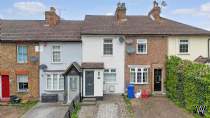 Main Photo of a 2 bedroom  Terraced House for sale