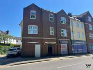 Main Photo of a 1 bedroom  Flat for sale