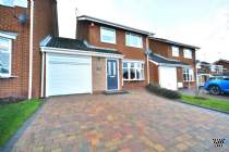 Main Photo of a 3 bedroom  Link Detached House for sale